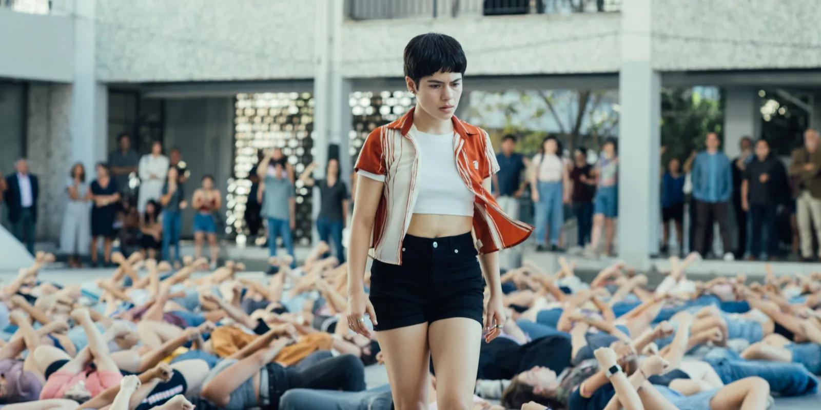 Daniela López es Julia en LA OLA